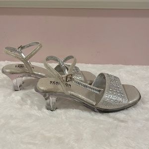 Kenneth Cole Girls New Dress Sandals